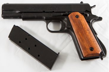 Colt 1911 A1 .45 ACP PISTOLET REVOLVER DENIX US ARMY SERGEANT OFFICER